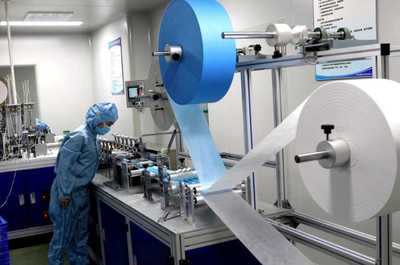 南寧日報(bào):廣西-東盟經(jīng)開區(qū)口罩生產(chǎn)企業(yè)緊急復(fù)工 開足馬力保障供給